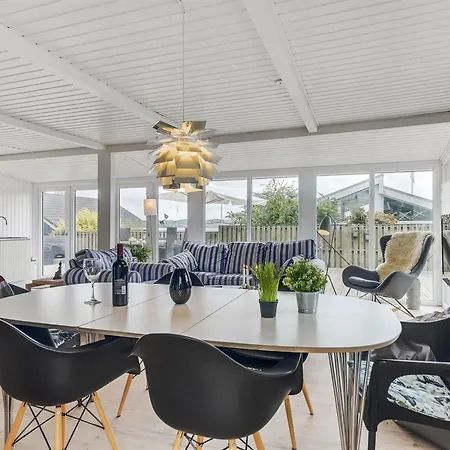 Elain - From The Sea By Interhome Casa vacanze