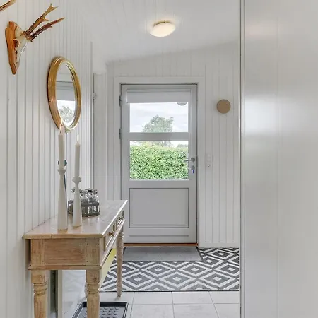 Elain - From The Sea By Interhome