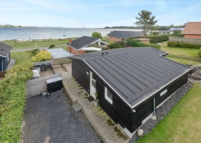 Prázdninový dům Elain - From The Sea By Interhome