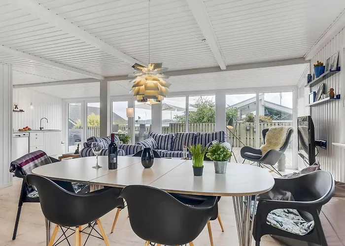 Elain - From The Sea By Interhome Prázdninový dům